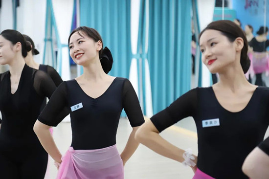 学员案例分享,礼仪培训师如何教好形体礼仪课程