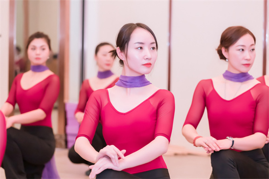 想做形体老师,ACIC国际证书有用吗