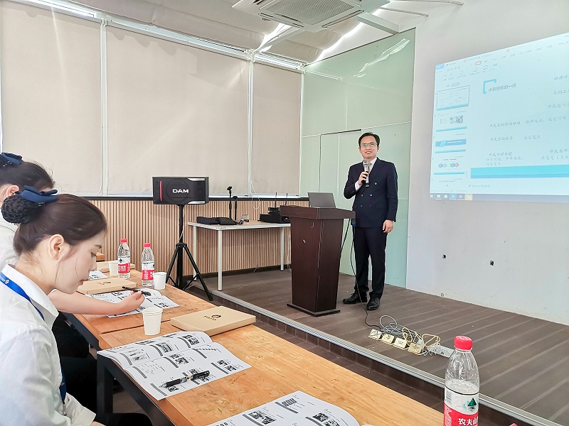 修齐礼仪王新老师长兴岛社区事务受理中心政企礼仪实战培训照片