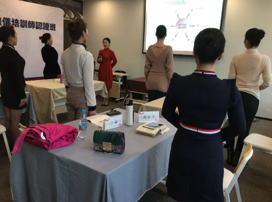 修齐礼仪书院礼仪培训师培训班