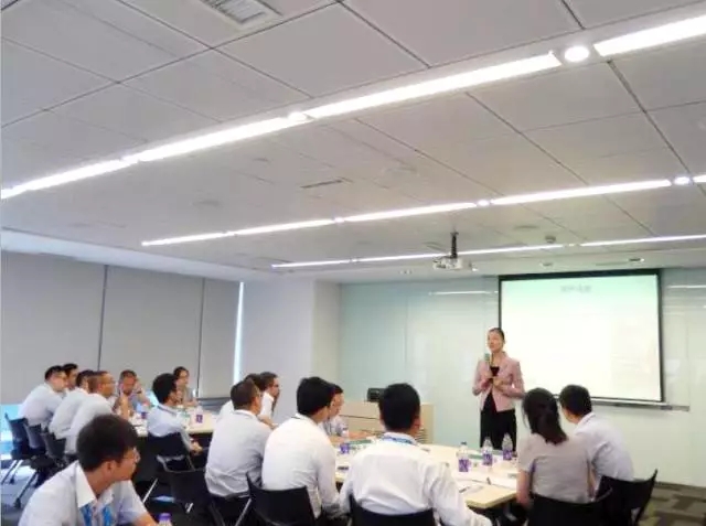 修齐礼仪商务礼仪培训