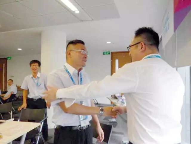 修齐礼仪商务礼仪培训