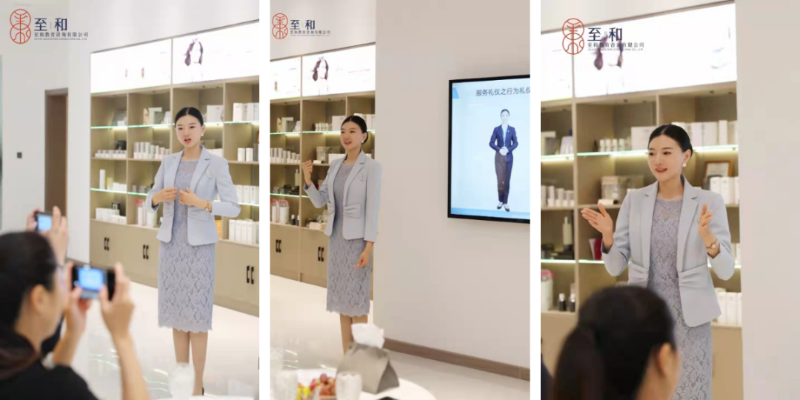 修齐礼仪书院高级礼仪培训师培训班116期学员栾雪菲老师礼仪培训照片服务礼仪培训