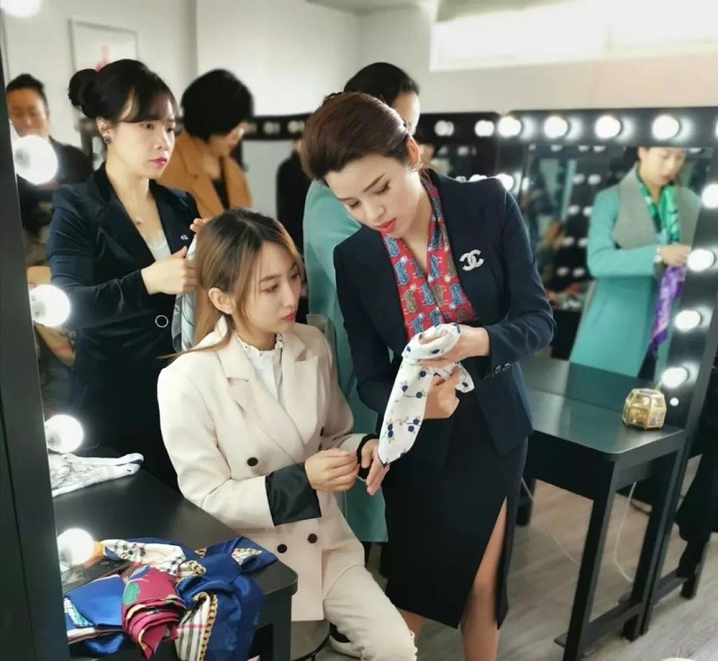 修齐礼仪国际高级礼仪培训师双证班