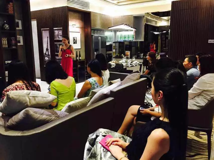 11月18日《西餐礼仪》培训课程：新加坡专业讲师带您体验国际互动教学