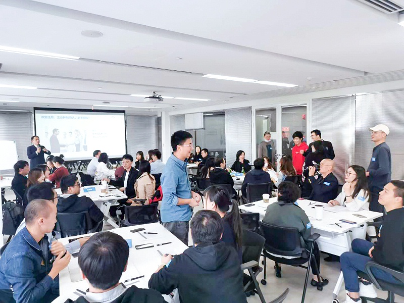 修齐礼仪书院“比心陪练”互联网公司《高端商务交往礼仪培训》圆满结束