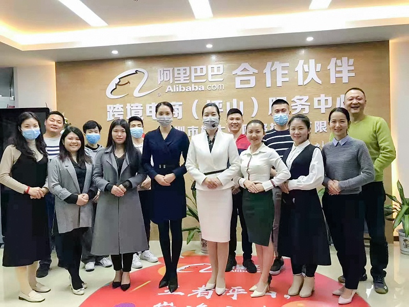 修齐礼仪书院高级礼仪培训师双证班99期学员曾密老师礼仪培训照片14