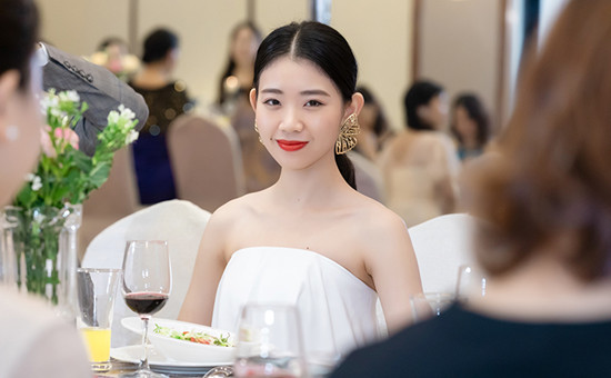 怎么考礼仪培训师证书