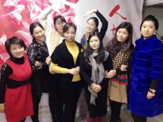 修齐礼仪明星老师课程专业彩妆课程班