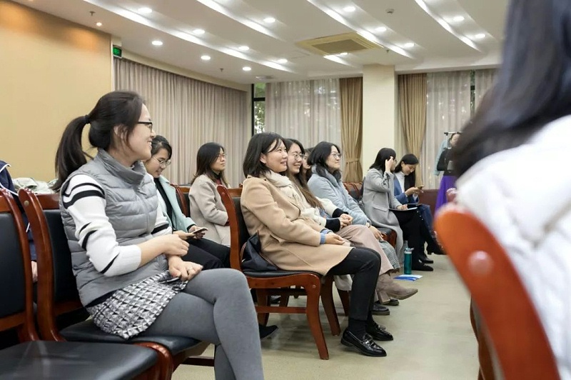 政法大学修齐礼仪教师礼仪素养提升项目培训8