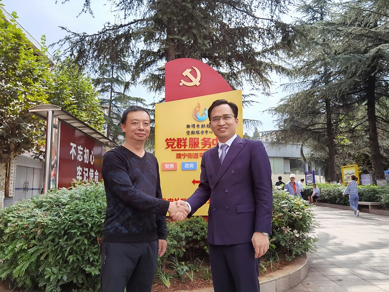 修齐礼仪王新老师带领礼仪培训团队云南麒麟区开展社区文明礼仪调研