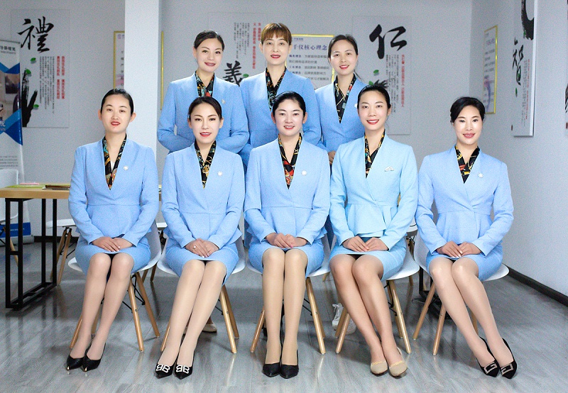 修齐礼仪书院高级礼仪培训师双证班110期学员吕燕琼老师5