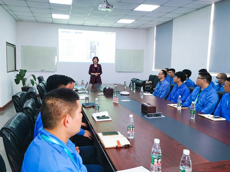 修齐礼仪书院飞乐汽车配件公司《商务礼仪培训》圆满结束4