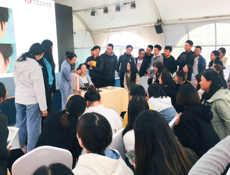 修齐礼仪书院高级礼仪培训师双证班111期学员王涵老师13.jpg